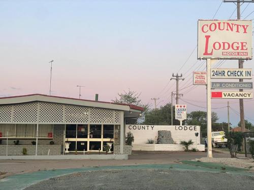 County Lodge Motel