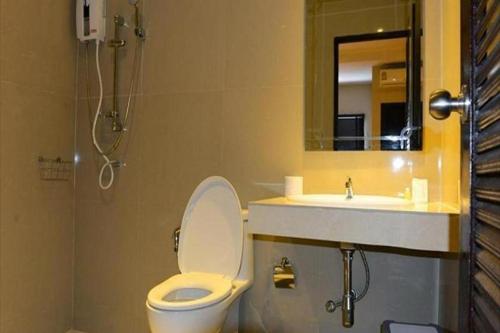 Deluxe Apartment image 8