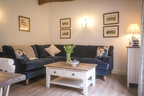 Cowdray Holiday Cottages in Easebourne