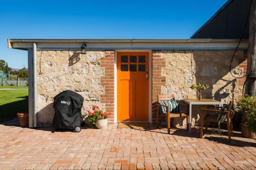 Orange Door Bnb