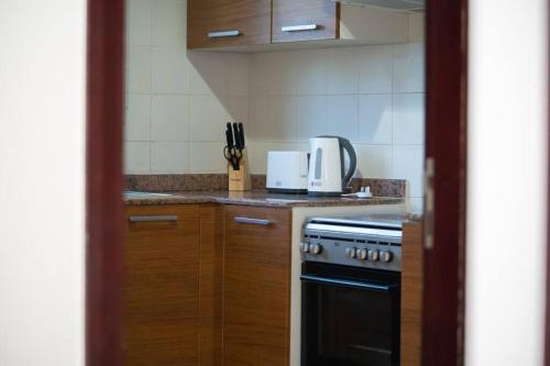 StoneTree - DEC Towers Studio - Near Marina Walk - image 10