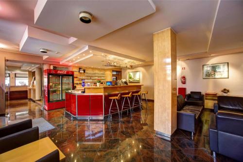 Hotel Skradinski Buk - image 9