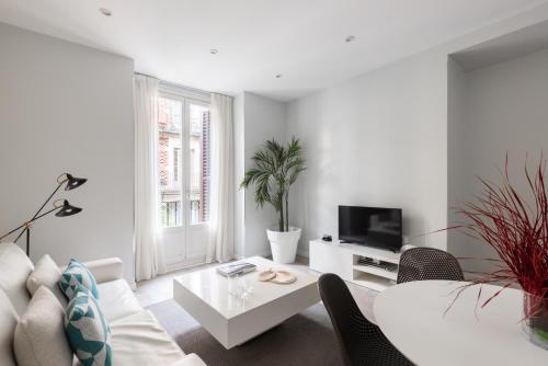 Carretas Apartments - image 8