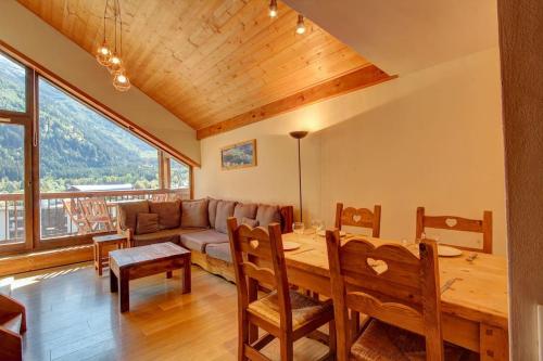 Les Pecles - apartment with magnificent view. - Location saisonnière - Chamonix-Mont-Blanc