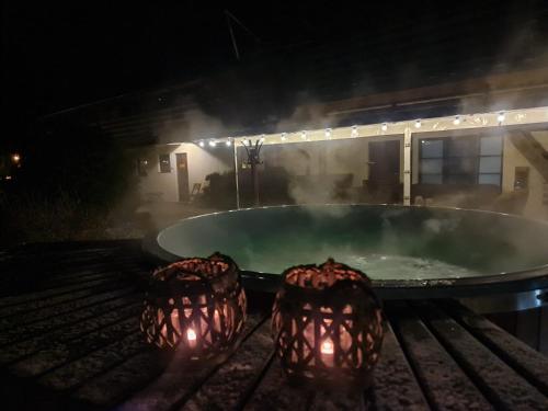 Pezsgőfürdő, Apartamenti Dundaga XXL in Dundaga