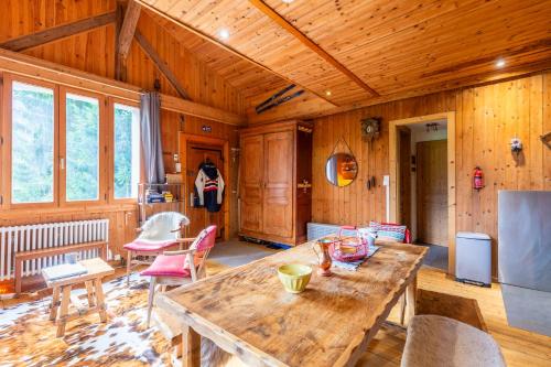 Quiet and Authentic Mountain Chalet - Location saisonnière - Saint-Pierre-en-Faucigny