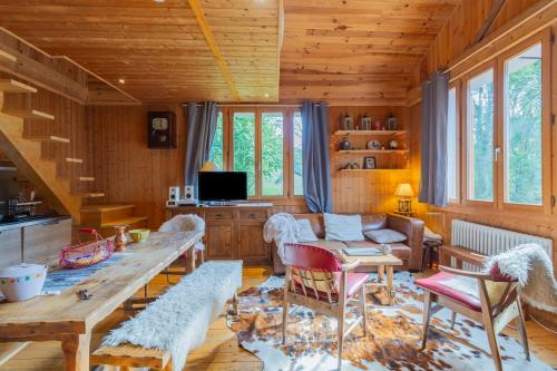 Quiet and Authentic Mountain Chalet