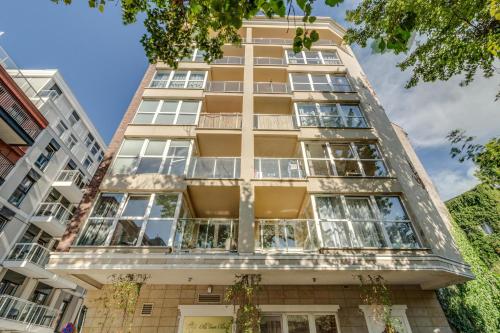 Superior Apartment room in RentPlanet - Apartament Wszystkich Świętych