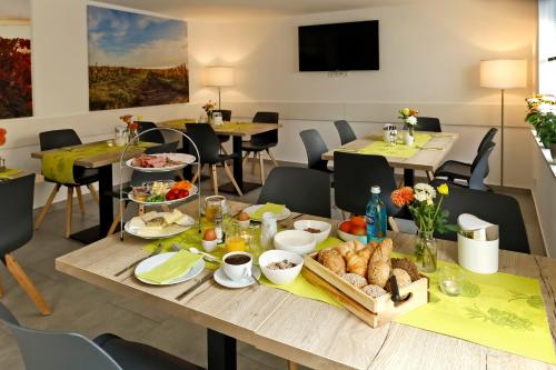 Ételek és italok, Vinotel Weinstrasse in Lampertheim