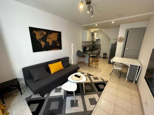 Le Saint Maixent, Maison de Ville, Baby Foot, wifi - Location saisonnière - Saint-Maixent-l'École