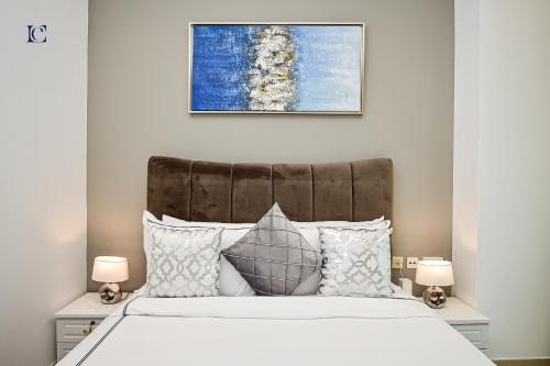 Luxury Escapes - Budget Studio with Balcony, Yacht Bay Marina, Дубай (фото 8)