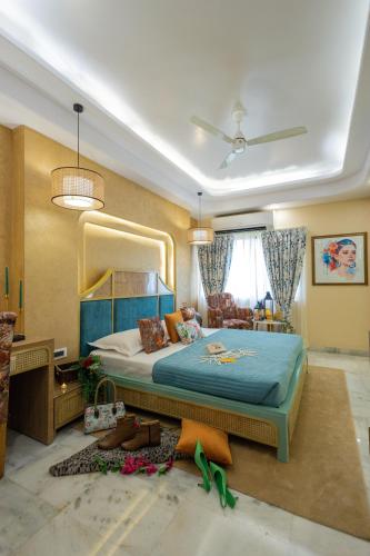 room detail thumbnail 1