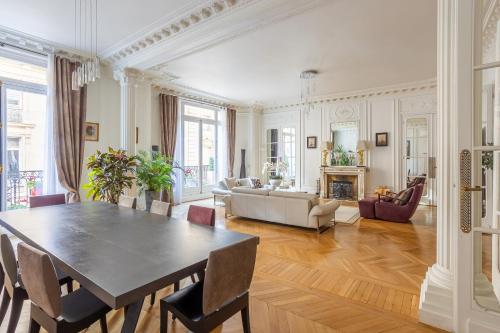Prestigious Appartement Trocadero, Paris (photo 8)