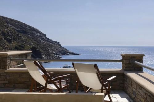 Elegant Andros Beach House - Villa Stenies Thea- 5 Bedrooms - Direct Beach Access - Piso Gyalia Beach