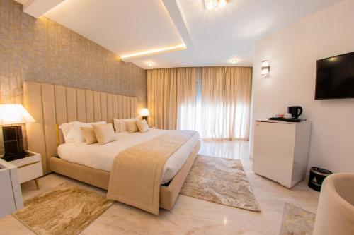 The Penthouse Suites Hotel in Ennasr