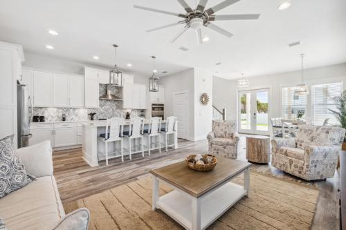 Laguna Beach Pearl by Nautical Properties