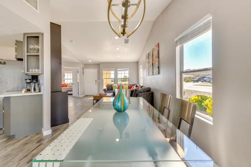 Yucca Valley Home with Fire Pit, Grill and Yard Games! in Yucca Valley, USA