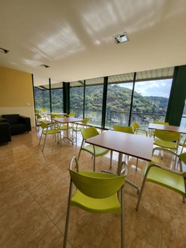 A környék, COMPLEXO TURISTICO PONTE MOURULLE in O Savinao- Santo Estevo De Ribas De Mino