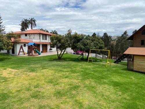 สวน, Apartment - Quinta Las Buganvillas in แอมบาโต้