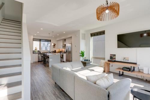 Private Rooftop with Cold Plunge Modern Townhome in Philadelphia, USA