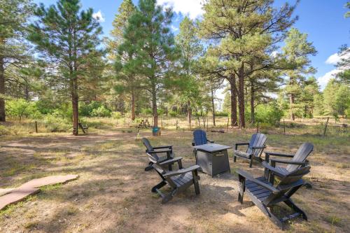 Spacious and Quiet Pagosa Springs Cabin with Deck - image 7