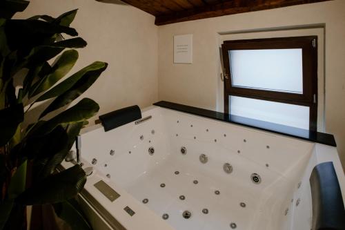 Hot tub, Fagus - Relax Suites in Faicchio