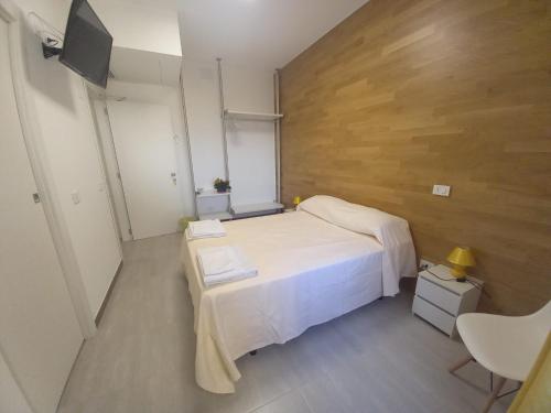 Double Room with Sea View image 2