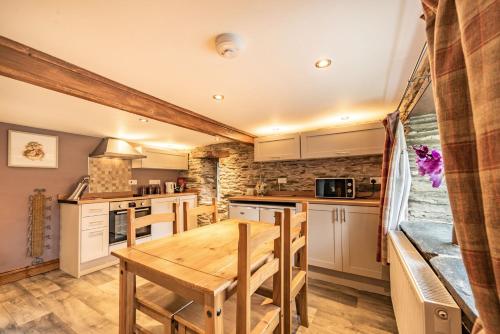 Pendre Cottage - main image