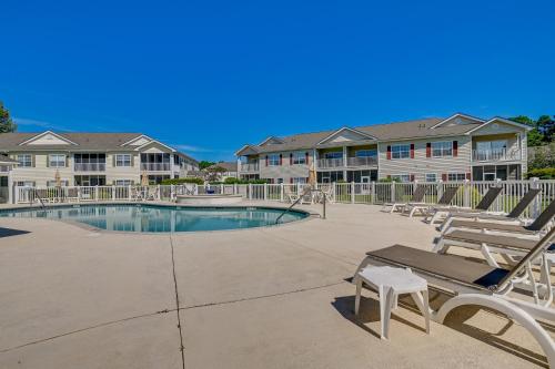 Lovely Myrtle Beach Condo with Golf Course Views!