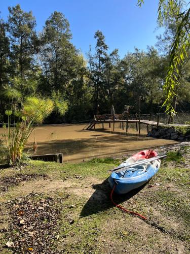 Viva la Pepa. Cabañas al Río