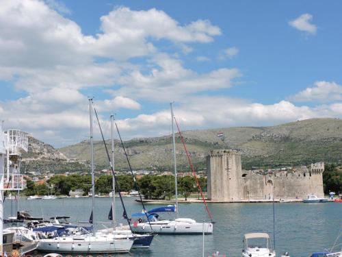 Hostel Marina Trogir – Trogir, MD