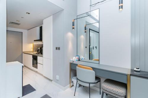 Furnished Studio Near Dubai Mall & Burj Khalifa, Dubái (foto 10)