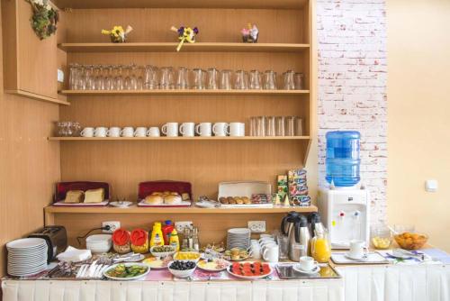 อาหารและเครื่องดื่ม, Garni hotel Alma in ปิรอต