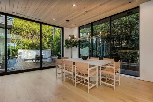 Modern, Resort-Style Home in West Hollywood in Los Angeles, USA