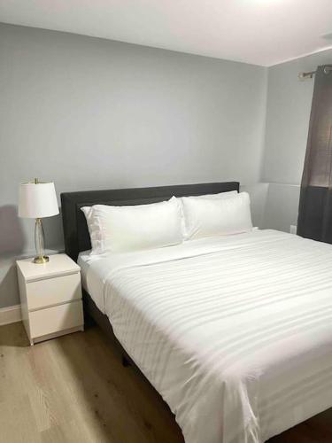 Modern 2 bedrooms and 1 bath house Modern 2 bedrooms and 1 bath house