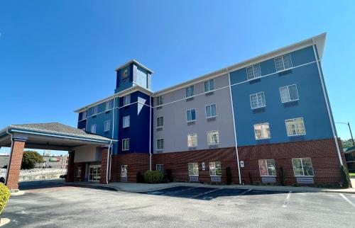 Sleep Inn Hotel Emporia - image 13