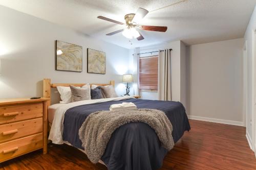 Lovely Gatlinburg Condo Pool Less Than 2 Mi to Tramway! in Gatlinburg, USA