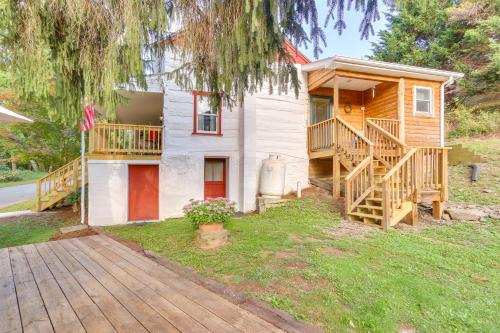 Historic Boonsboro Vacation Rental w/ Grill in St James (MD)