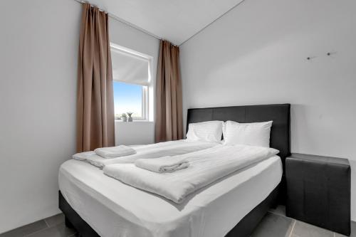 Luxury Villa with River View - image 5