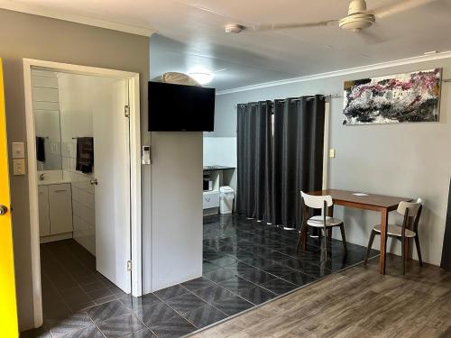 المرافق, أثيرتون هوليداي بارك (Atherton Holiday Park) in Atherton