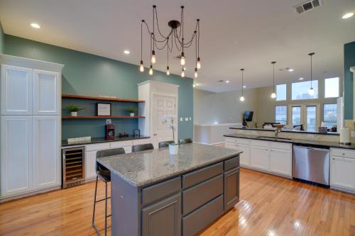 Houston Townhome By George Brown Convention Center in Houston, USA