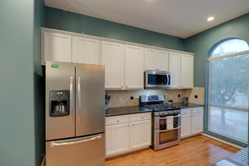 Houston Townhome By George Brown Convention Center in Houston, USA