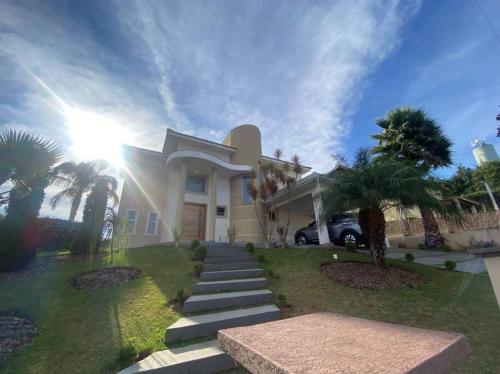 Casa condomínio, lazer completo