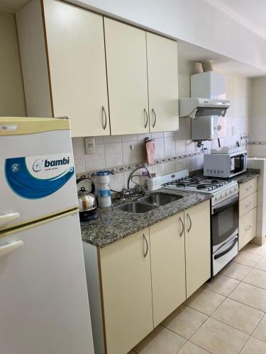 ห้องครัว, Amplio departamento céntrico (Amplio departamento centrico) in ซานตาเฟ่