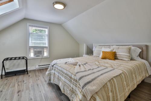 M20 Rentals Modern Apartment 2bd 1ba Centrally Located Salem, NH