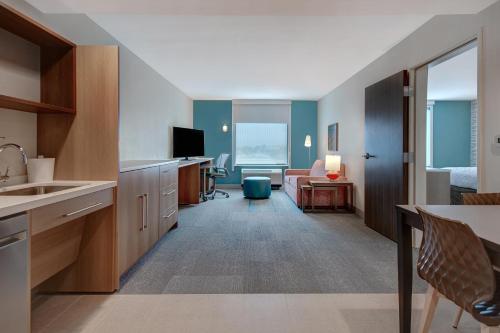 Home2 Suites By Hilton Garden Grove