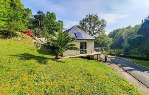 Beautiful Home In Plouigneau With Kitchen