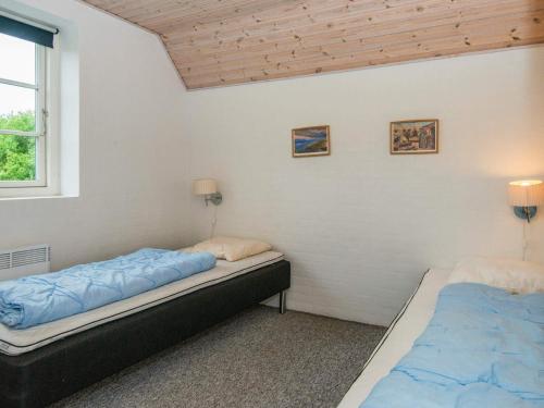 12 person holiday home in Ulfborg