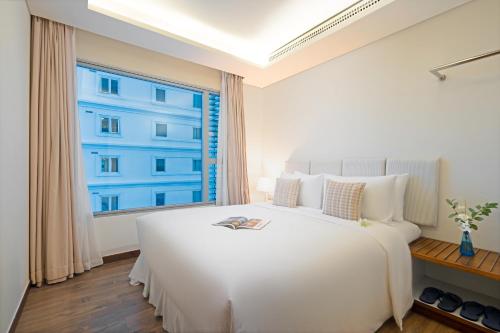 Special Offer - Two-bedroom Ocean View Suite with Balcony image 4