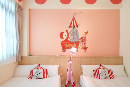 Classic Quadruple Room image 5
